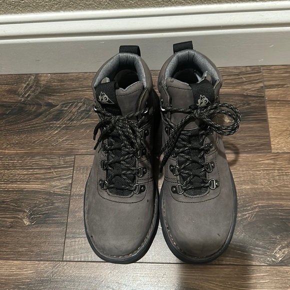 Rocky Legacy 32 Composite Toe Leather | size 8 Women's | width: medium | - Picture 1 of 4